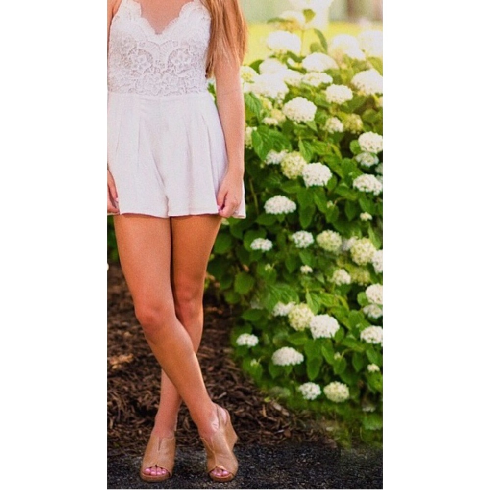 Creme Romper